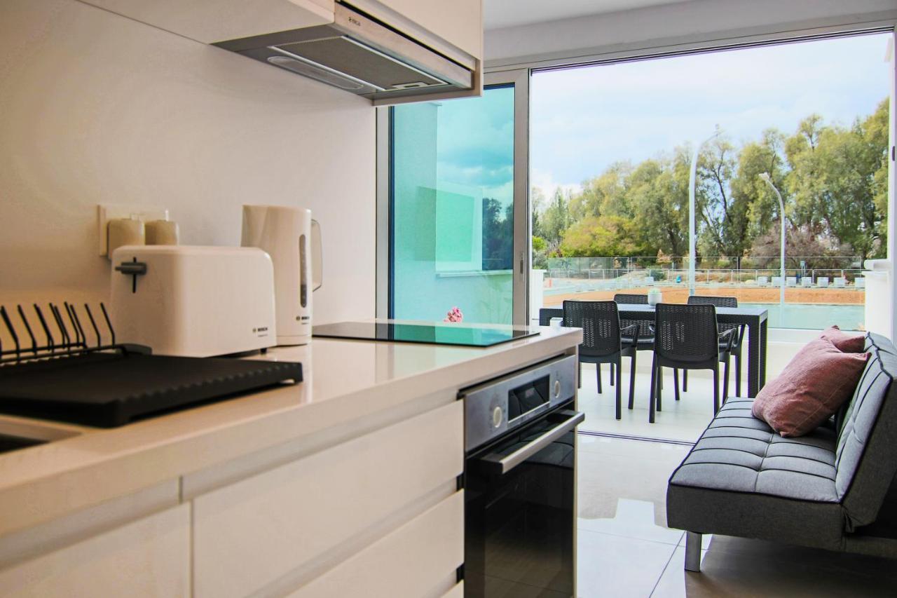 Ferienwohnung Phaedrus Living - Seaside Luxury Flat Harbour 104 Paphos Exterior foto