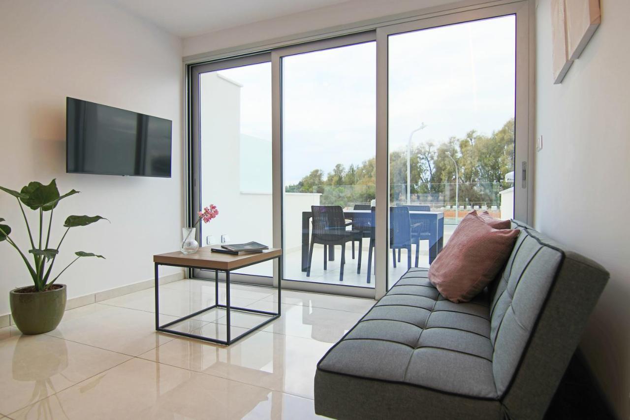 Ferienwohnung Phaedrus Living - Seaside Luxury Flat Harbour 104 Paphos Exterior foto